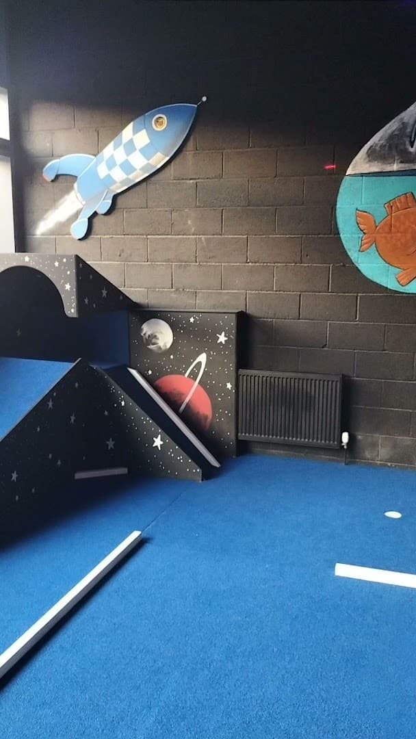 Funfair Crazy Golf 2