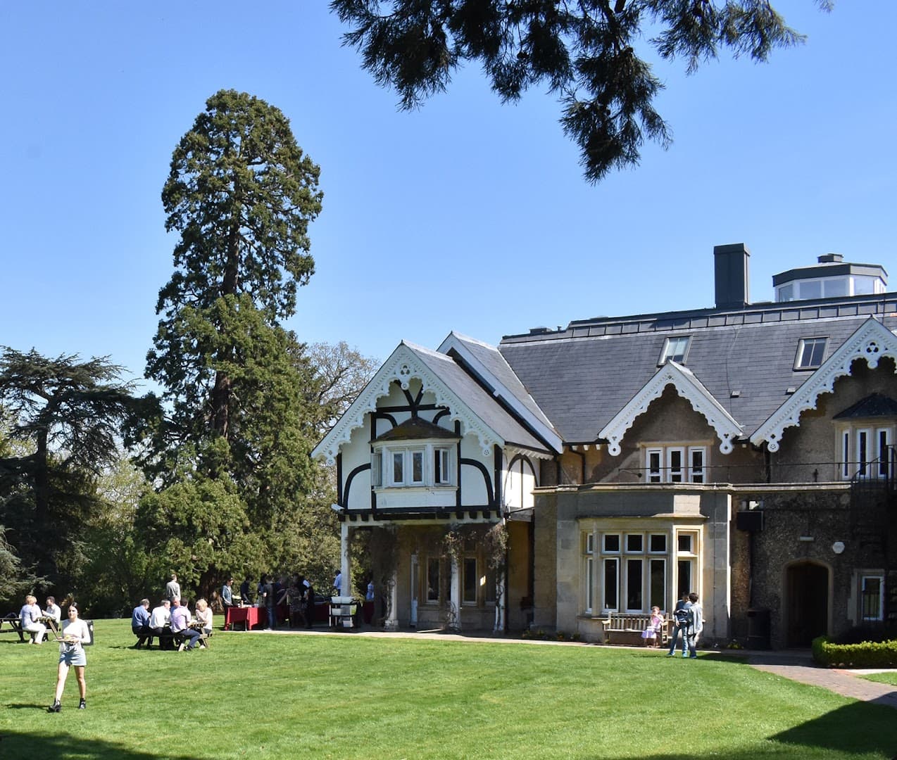 Yehudi Menuhin School 3