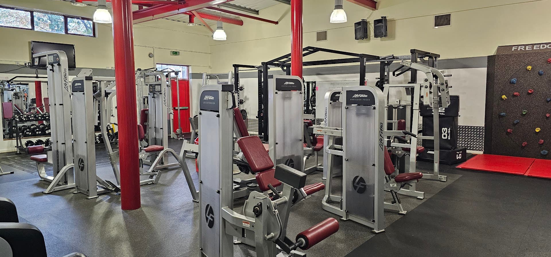 Winston Sports Centre 3