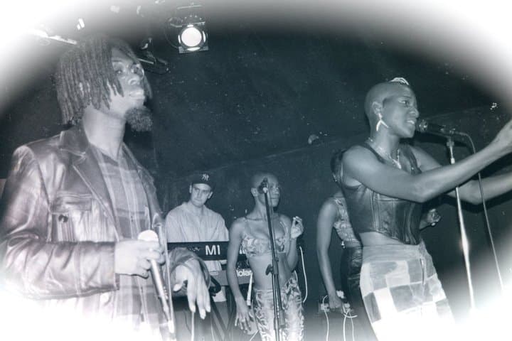 Paul Rickard Guitar & Bass Tutor & Recording Studio 5