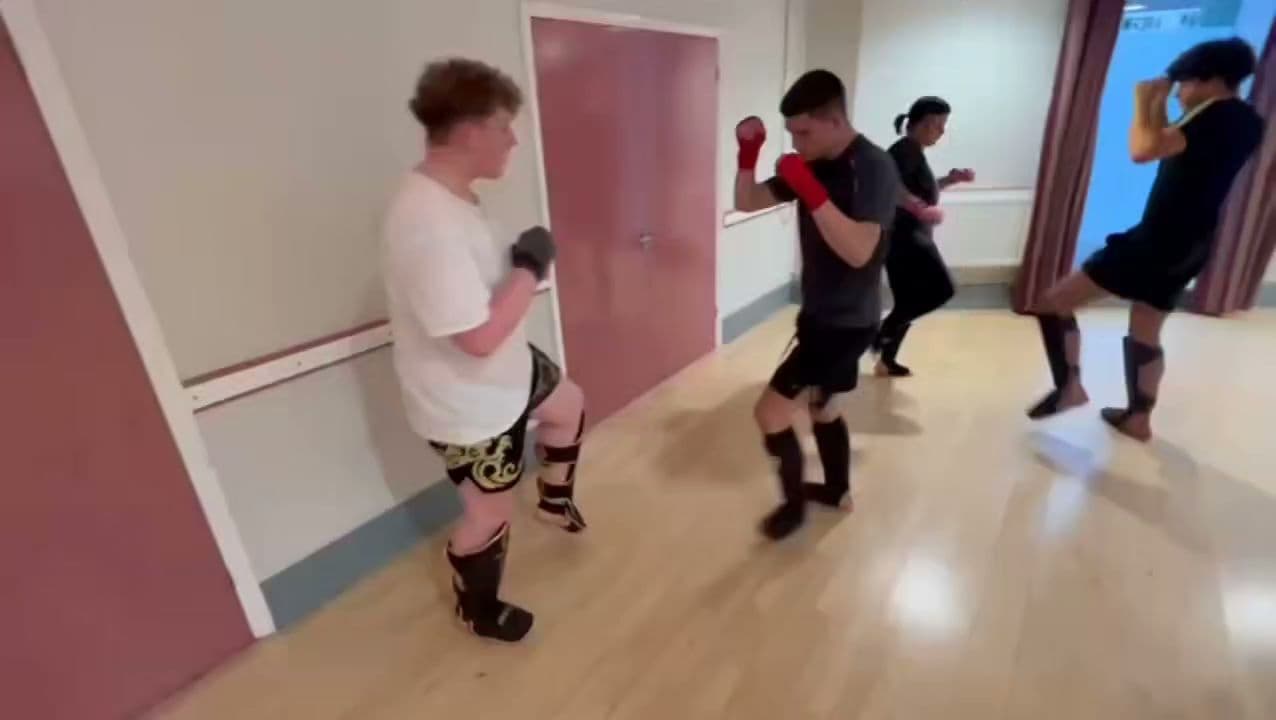 NaK su MWY - Muay Thai & K1 Martial Arts Club in Addlestone 2