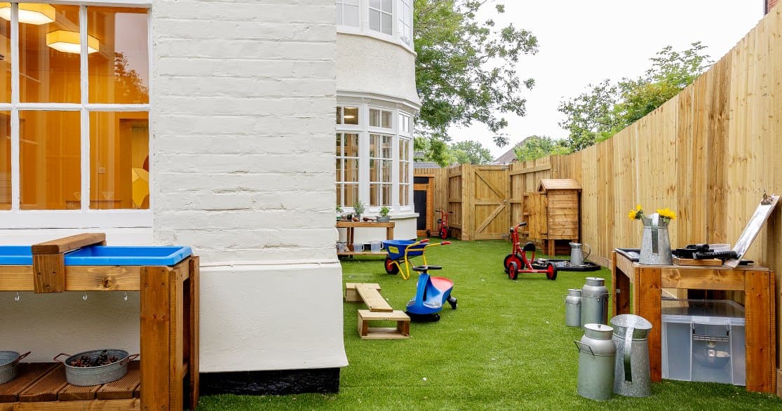 Busy Bees at Bagshot 2