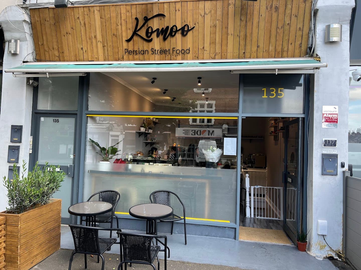 Komoo Café/Persian Sandwich shop