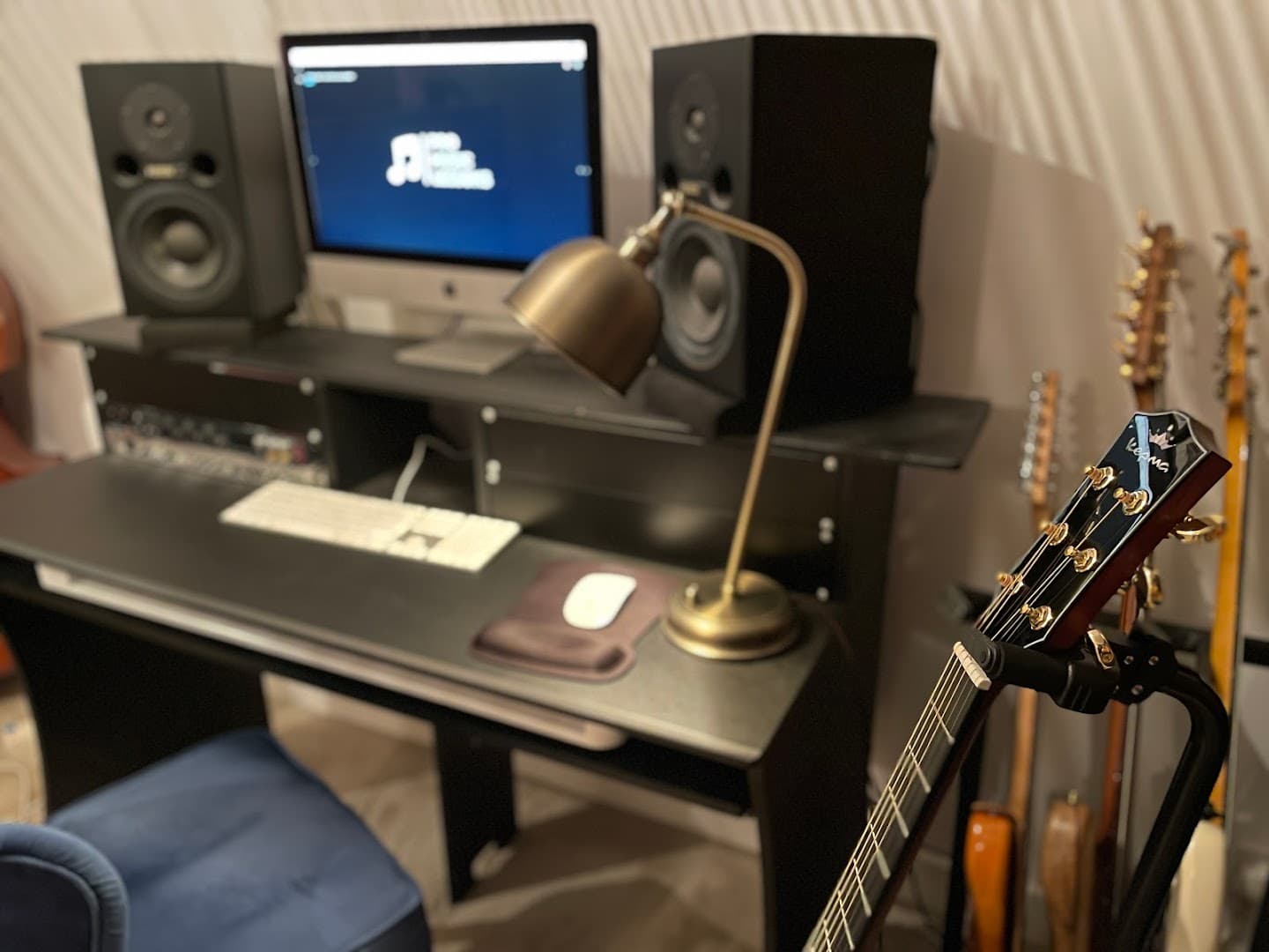 Pro Music Lessons - Guitar & Bass Lessons in Guildford 4