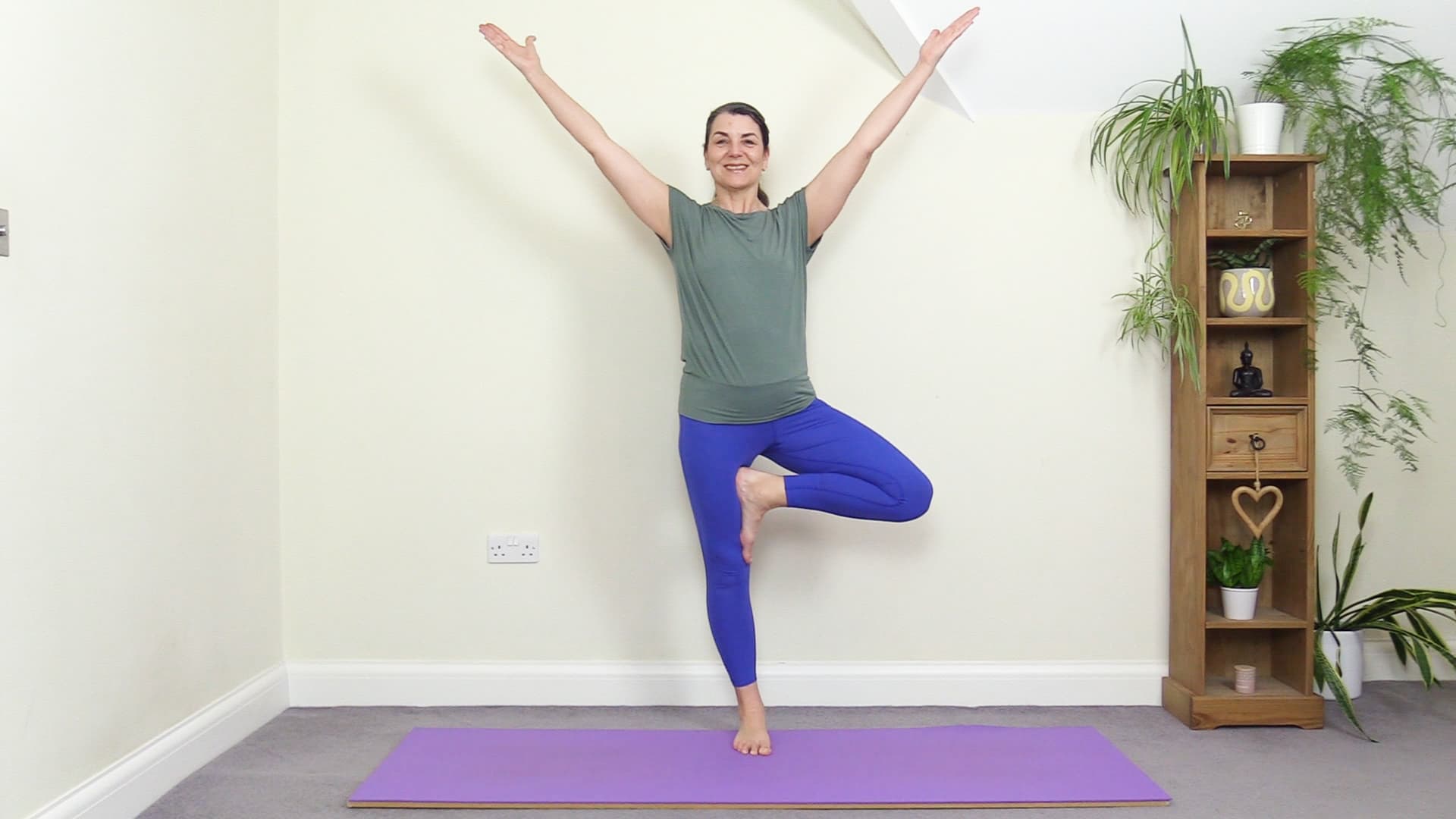 Thrive Yoga - yoga classes with Deborah Stanley 3