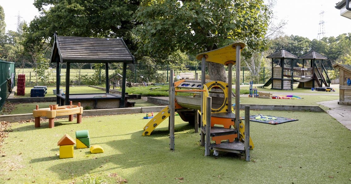 Busy Bees at West Byfleet 4