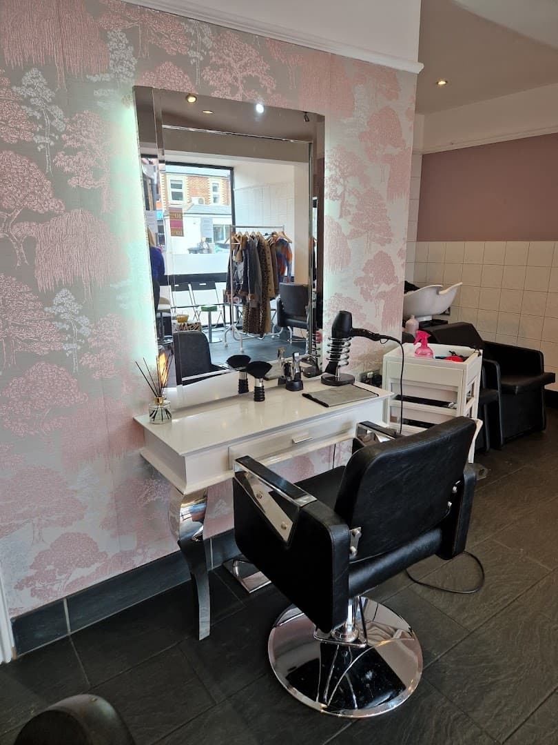 House of Hair Woking 3