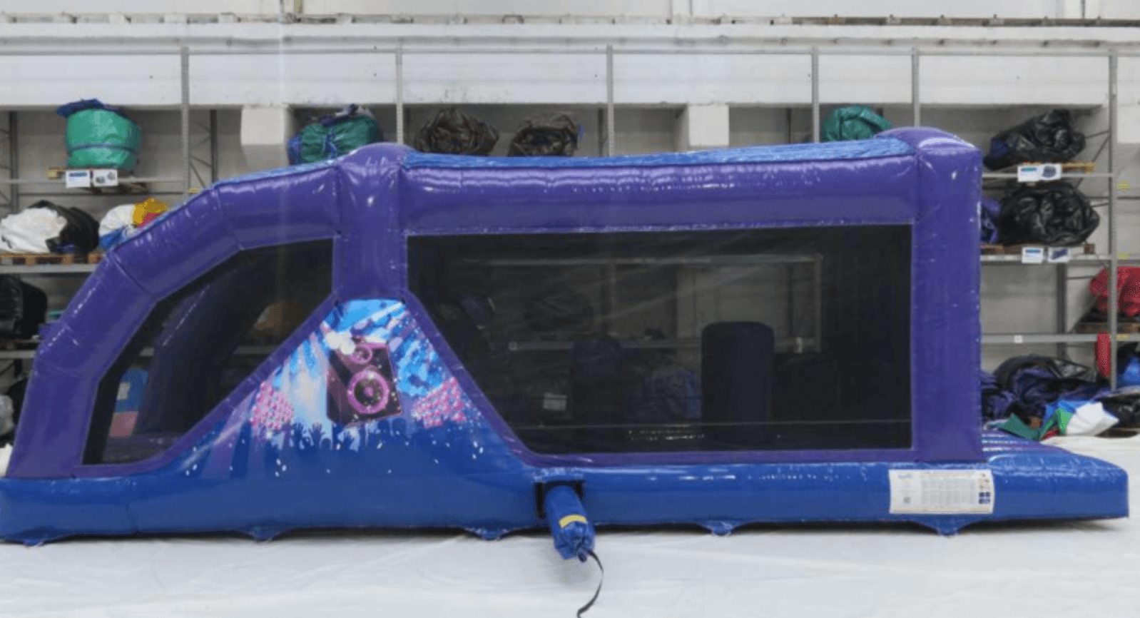 Dancey Bouncy Castle & Hot Tub Hire 10