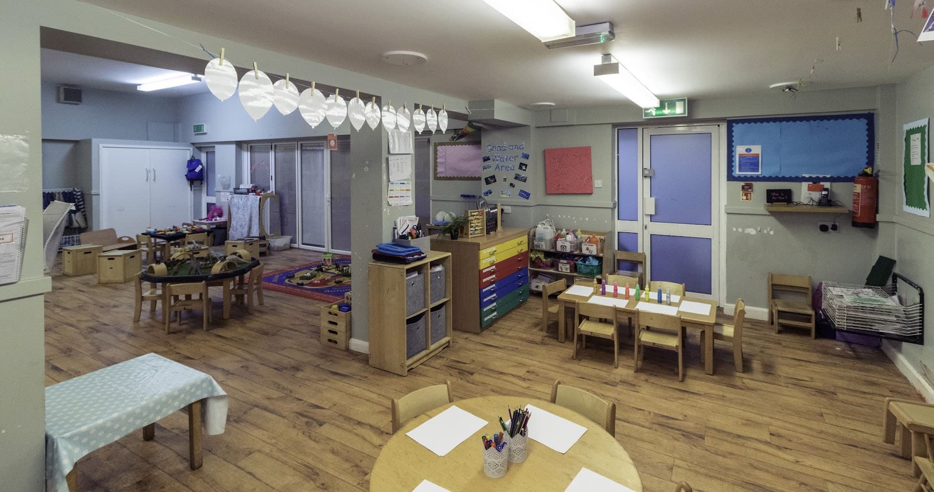 Busy Bees in Thames Ditton