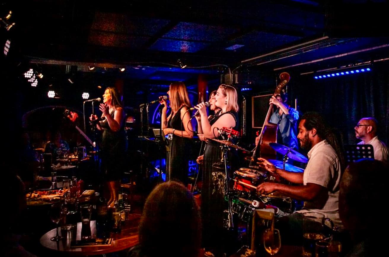 Linley Weir Voice Tutor 2