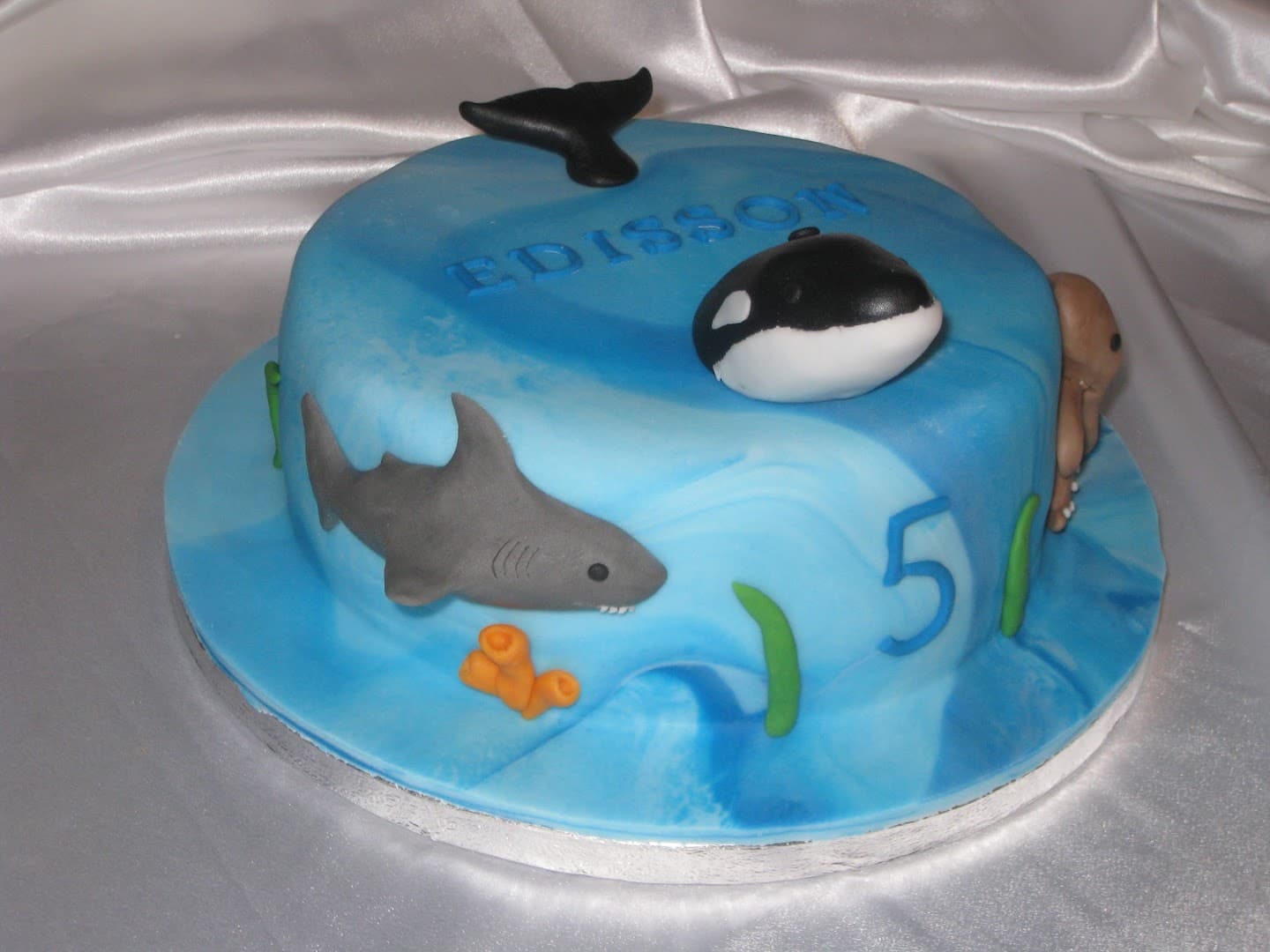 Fox in a Box Cakes & Catering 10