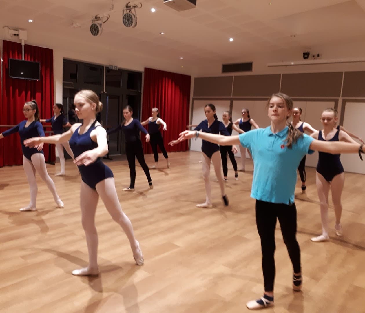 Ashtead Ballet School 4