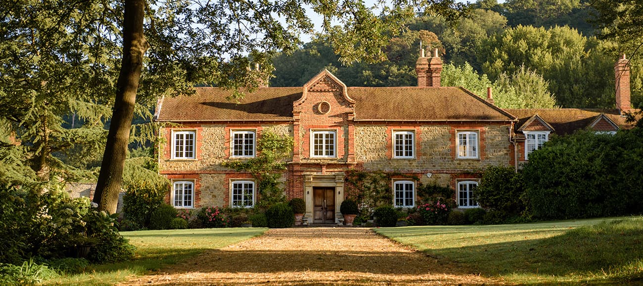 Chilworth Manor