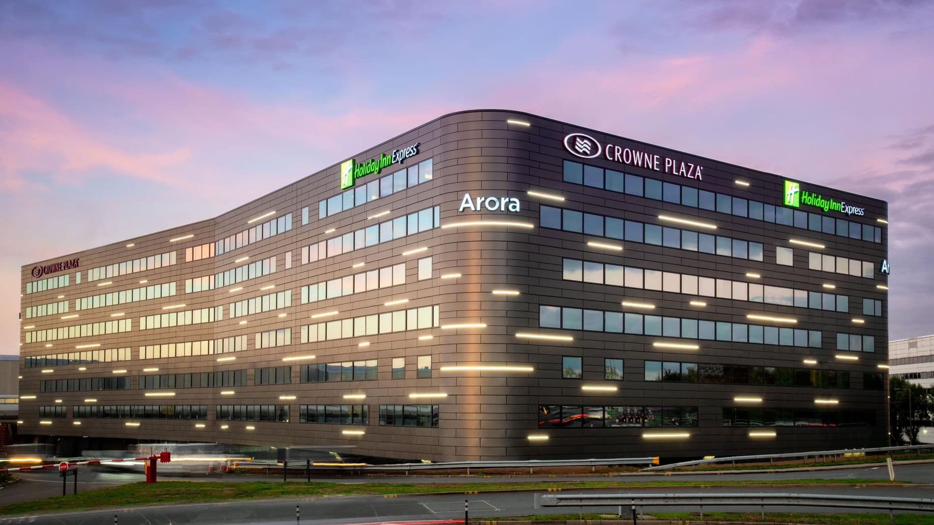 Crowne Plaza London Heathrow T4 by IHG