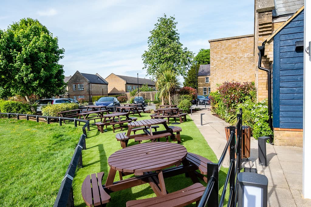 Boundary on The Green