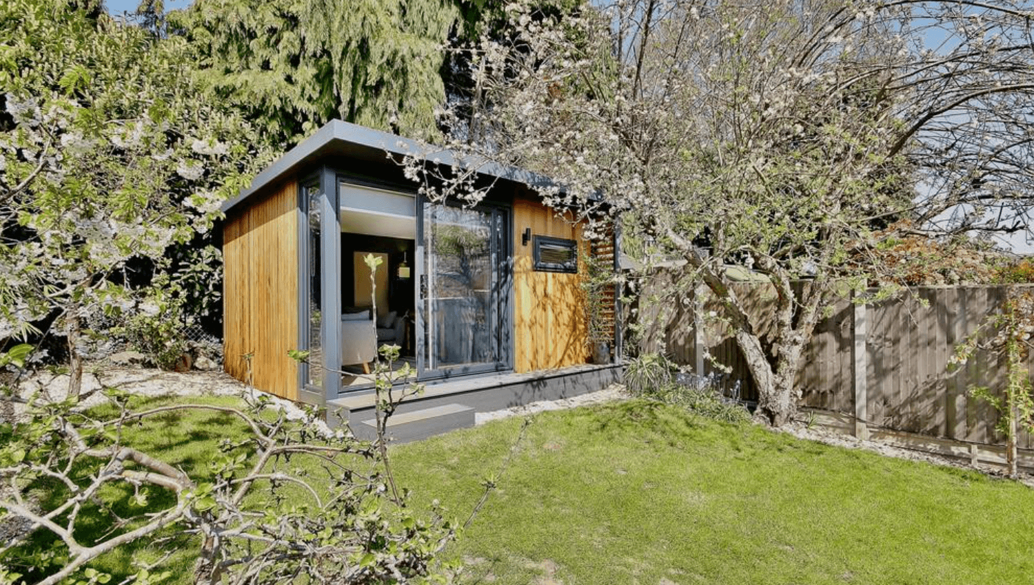 Piano With Louise - Piano Teacher in Ripley 3