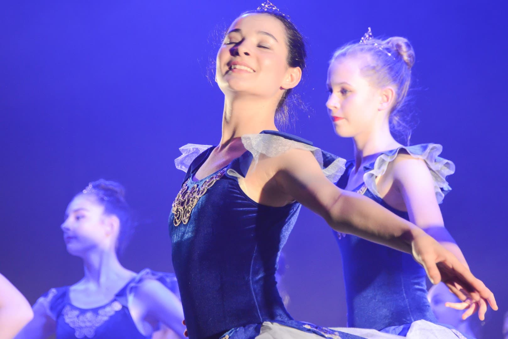 Reigate School of Ballet and Commercial Dance - Dance & Musical Theatre classes Reigate 3