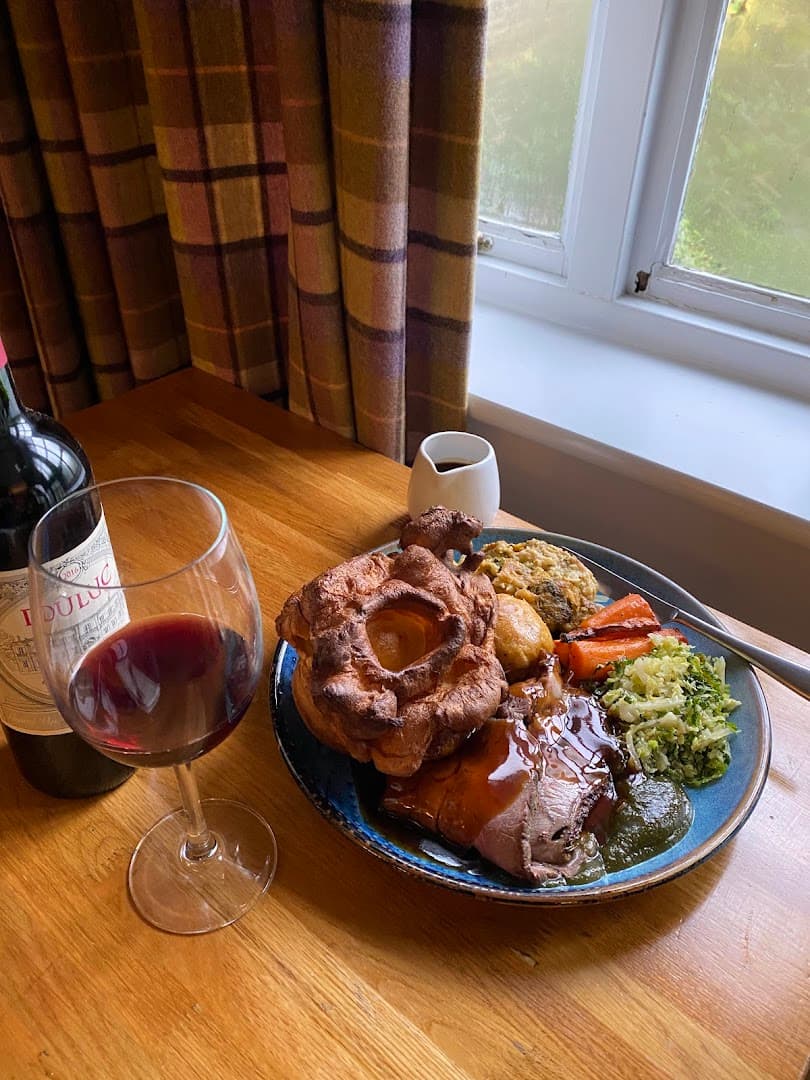 The Three Horseshoes