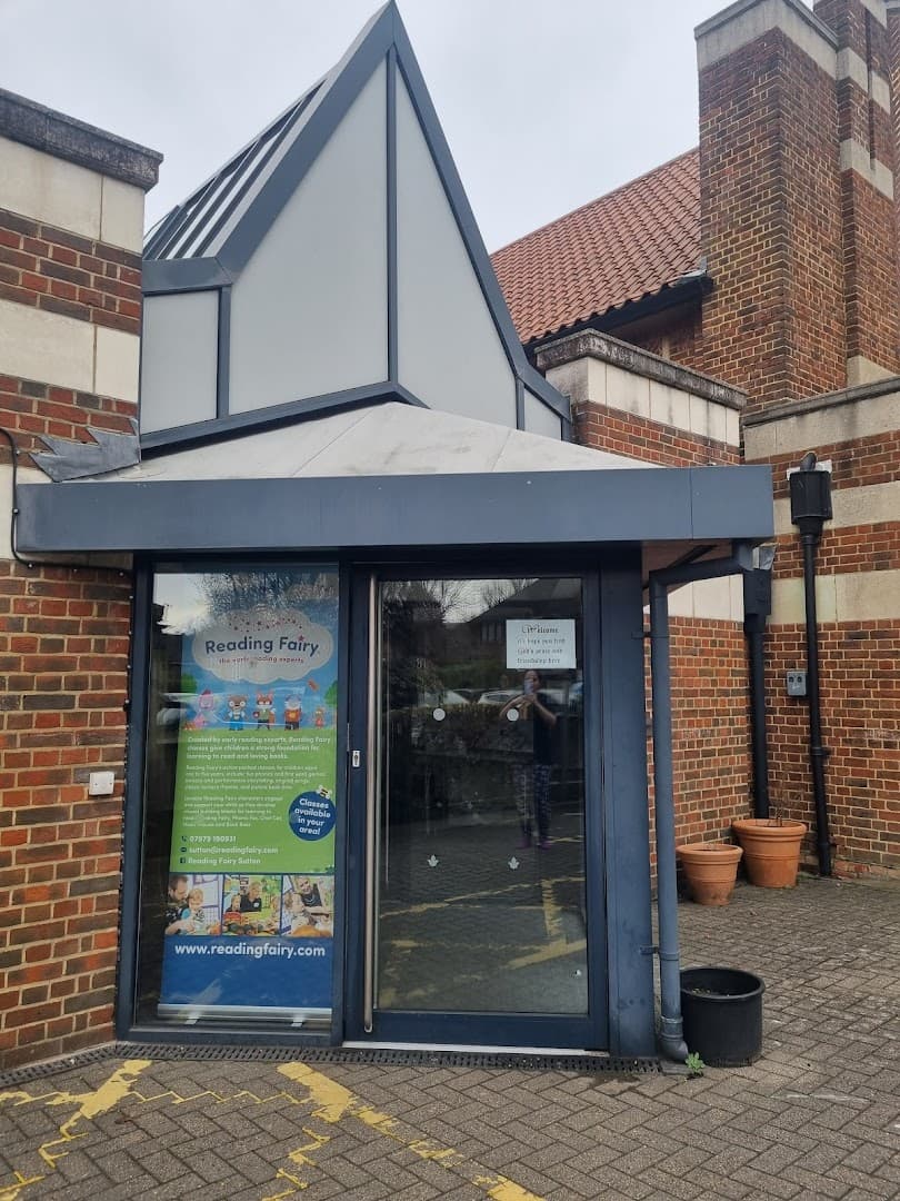 Reading Fairy Wallington - Educational toddler classes 2