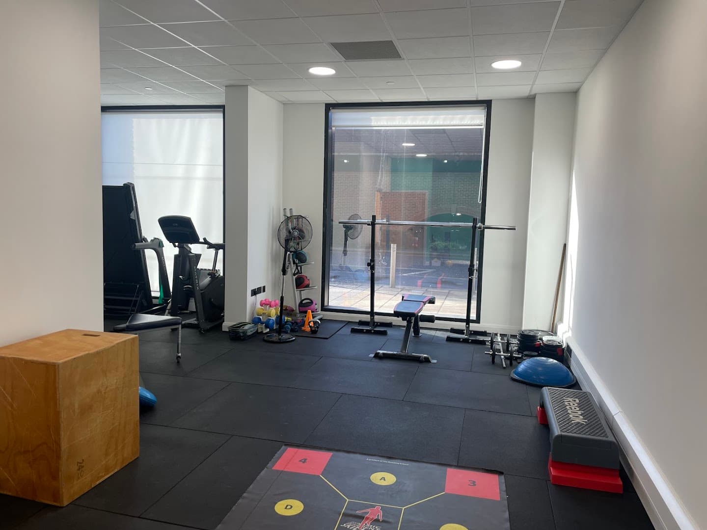 Hillview Physiotherapy & Sports Injuries Clinic 3