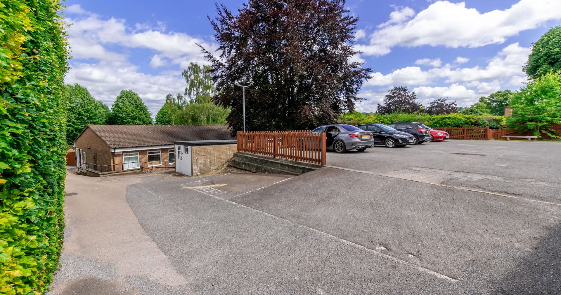 Busy Bees at Dorking Chichester Road 2