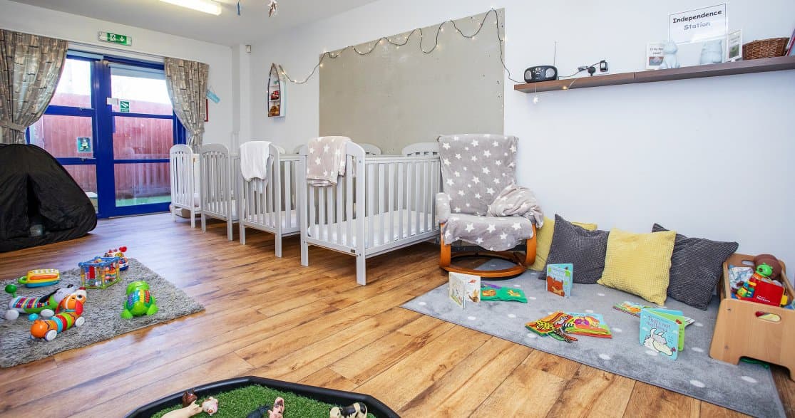 Busy Bees at Cheam 4