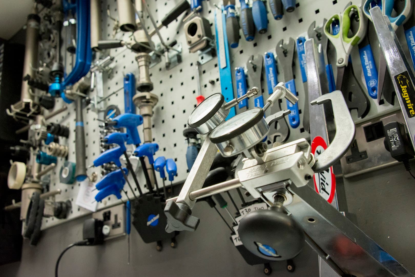 Giant Store Guildford 3