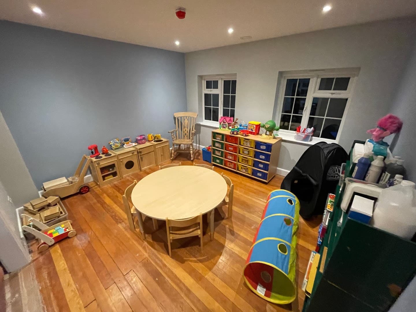 Burgh Wood Montessori Nursery School 3