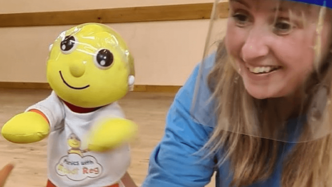 Phonics with Robot Reg, Phonics lesson, Reigate and Banstead