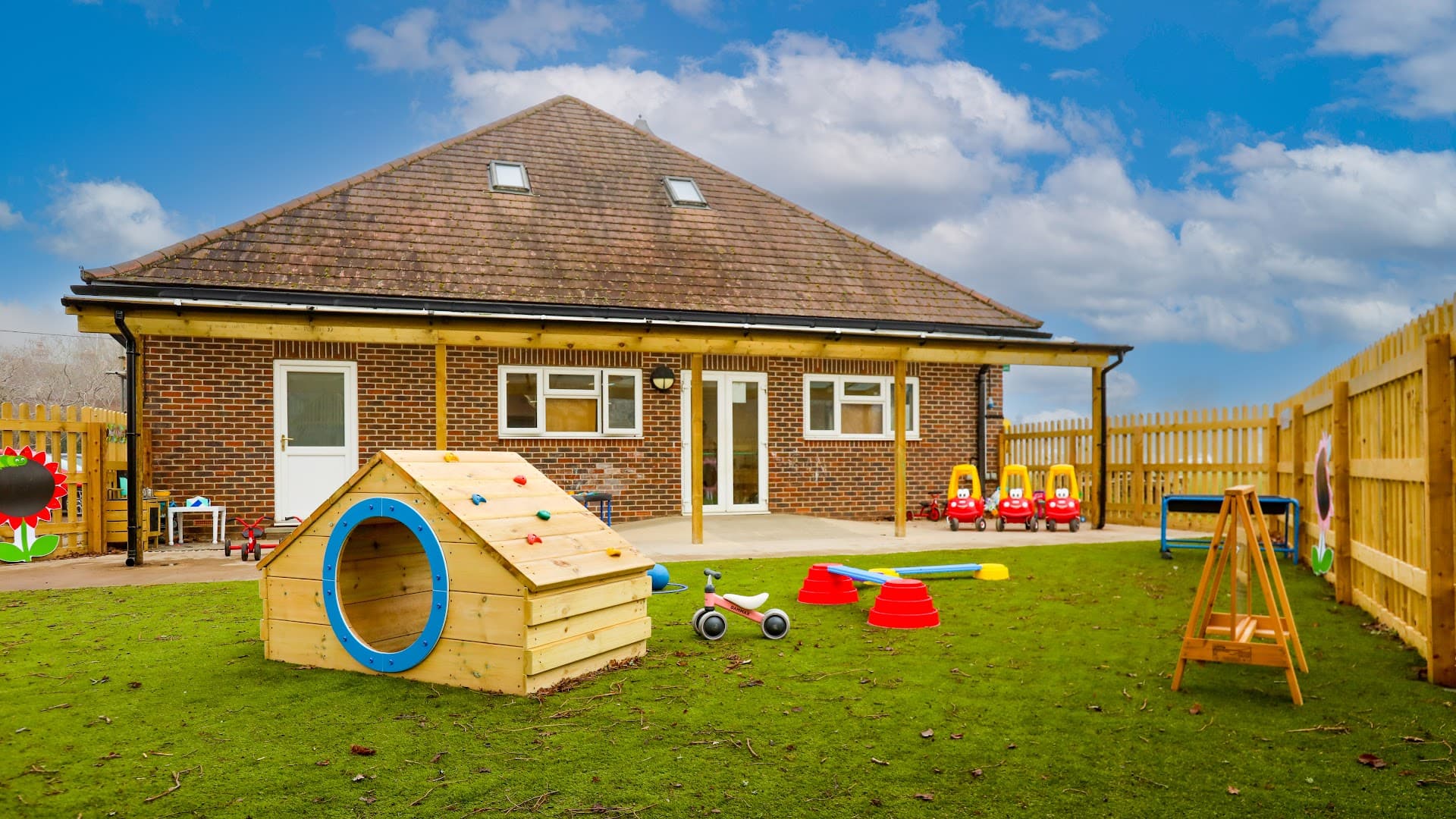 Tenderlinks Day Nursery - Elstead