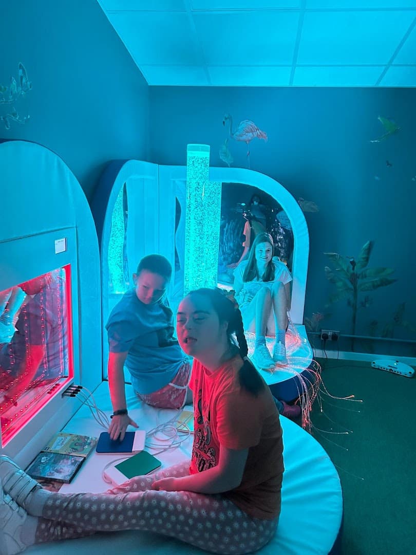 Head2Head Sensory Theatre 4