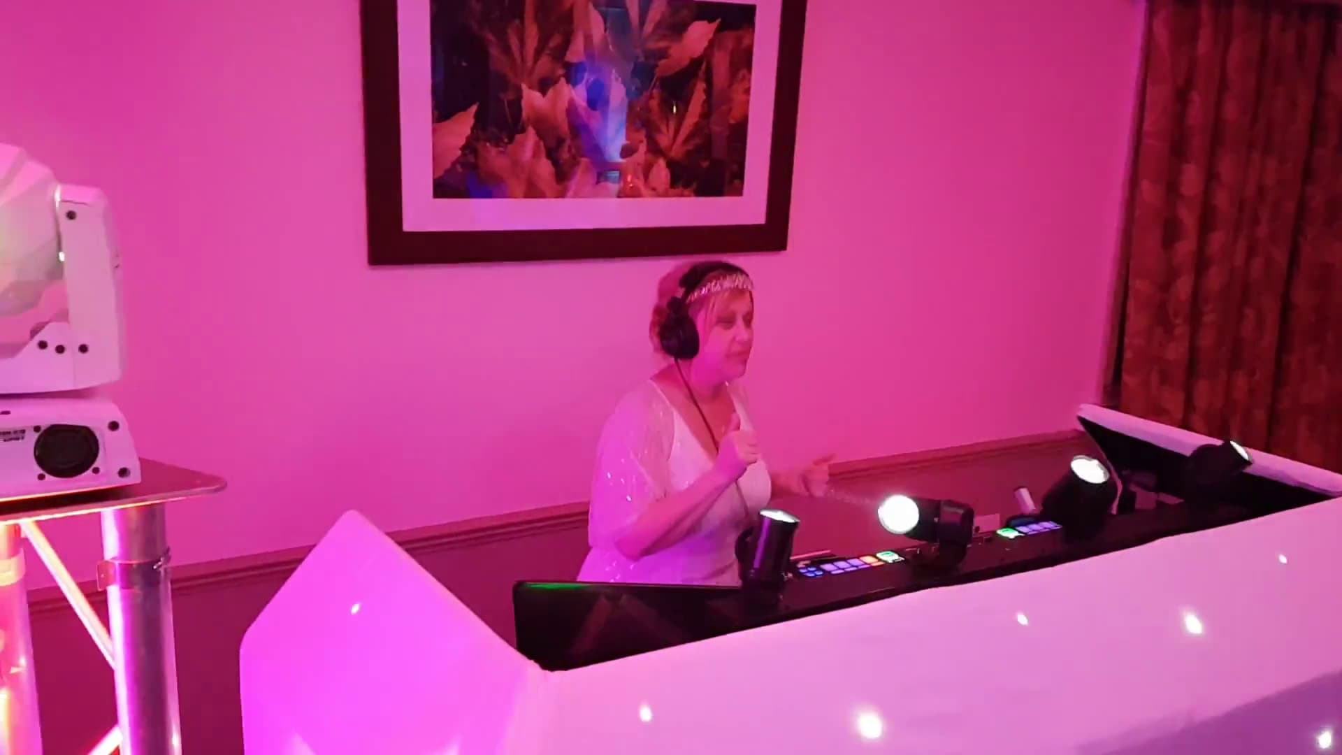 DJ Steve Telling Ltd 2