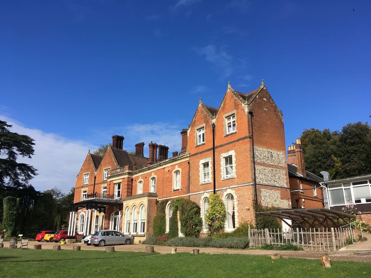 Field Studies Council - Juniper Hall