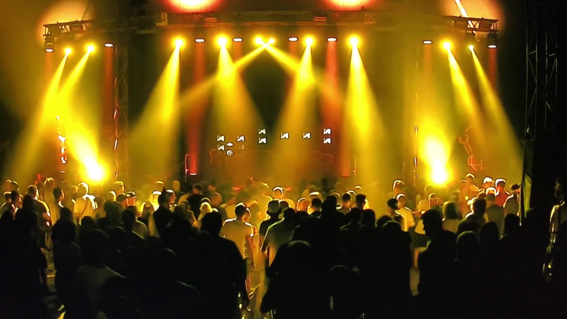 The Sound & Light Hire Company Surrey - London Lighting Hire And Speaker Hire 4