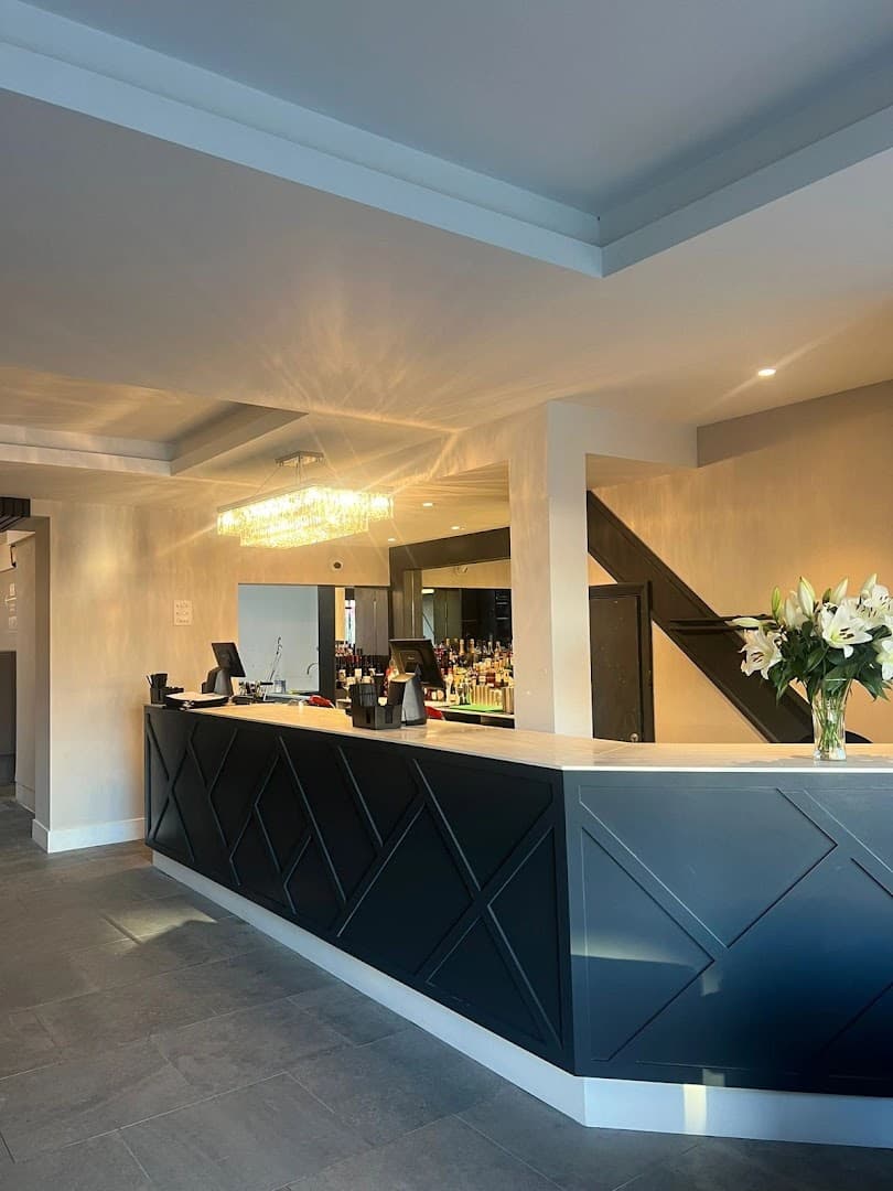 Doolalis Bar & Restaurant 3