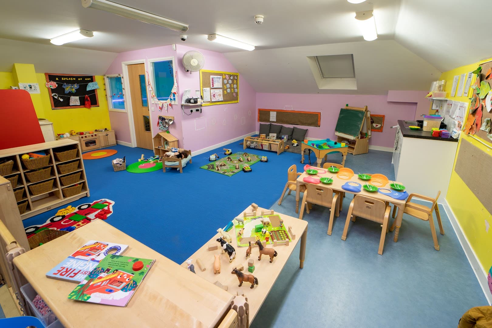 Little Garden The Old Windsor Day Nursery & Pre-School (Previously Poppies Old Windsor) 7