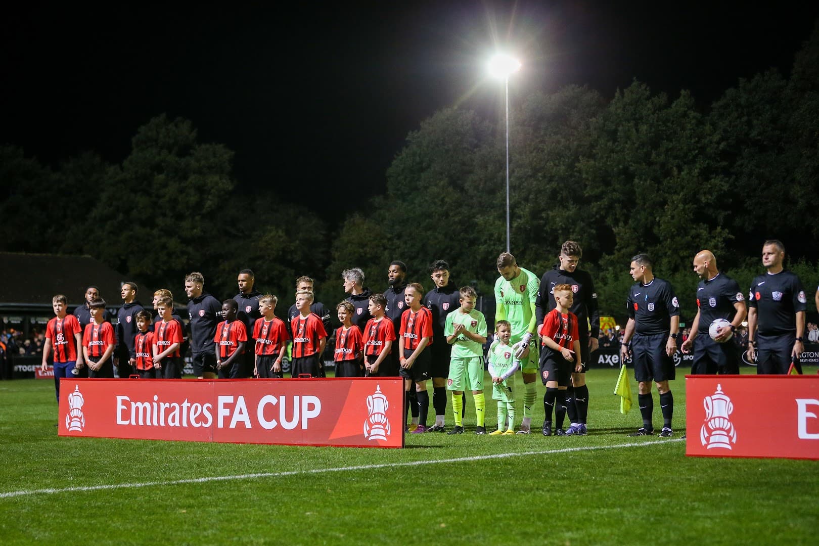 Bracknell & Sandhurst Town Football Club 2