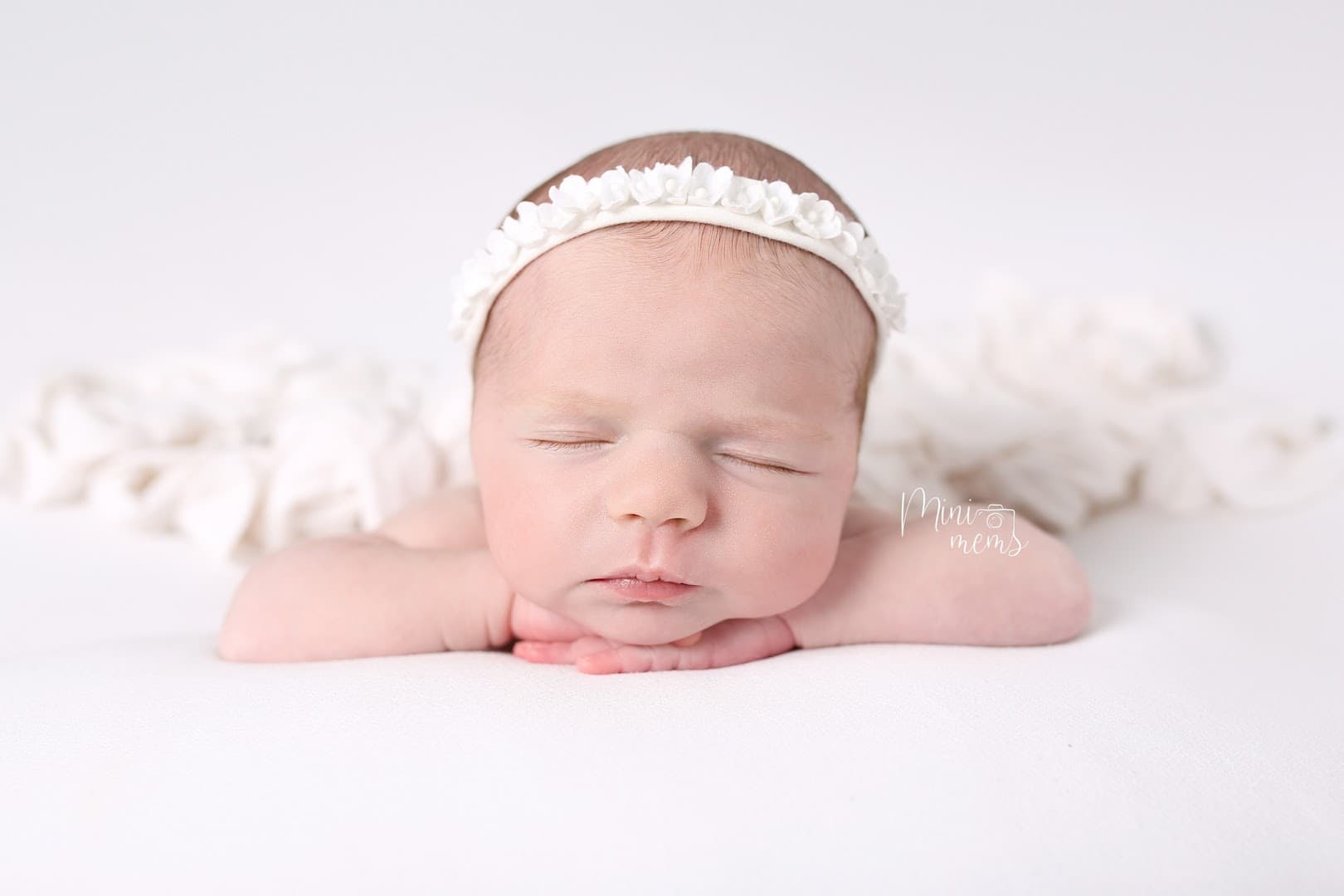 Minimems - Newborn & Baby Specialist Photographer 2
