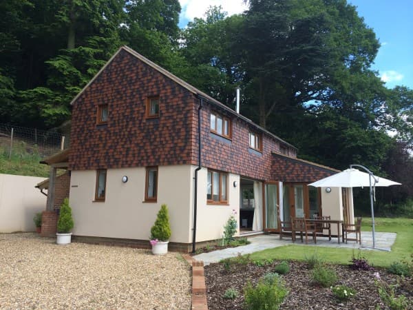 Surrey Hills Holiday Cottages 2