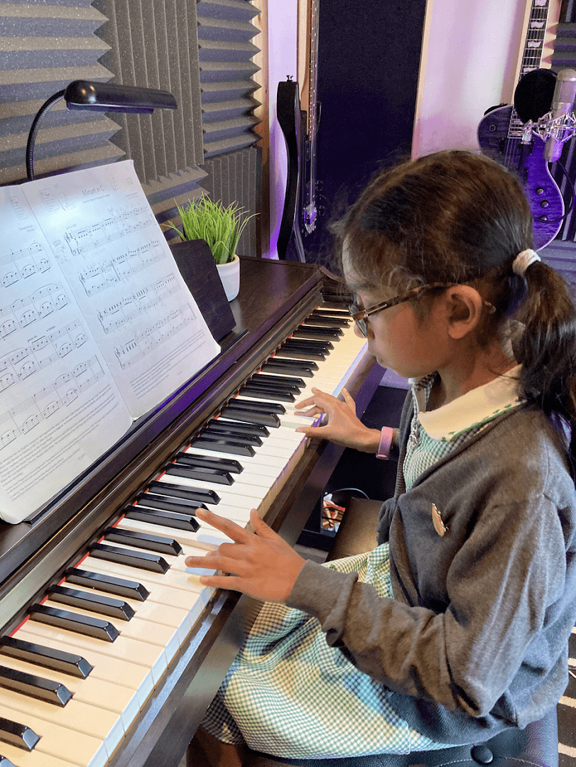 Smart Studio | Musical Instrument & Singing Tuition 3