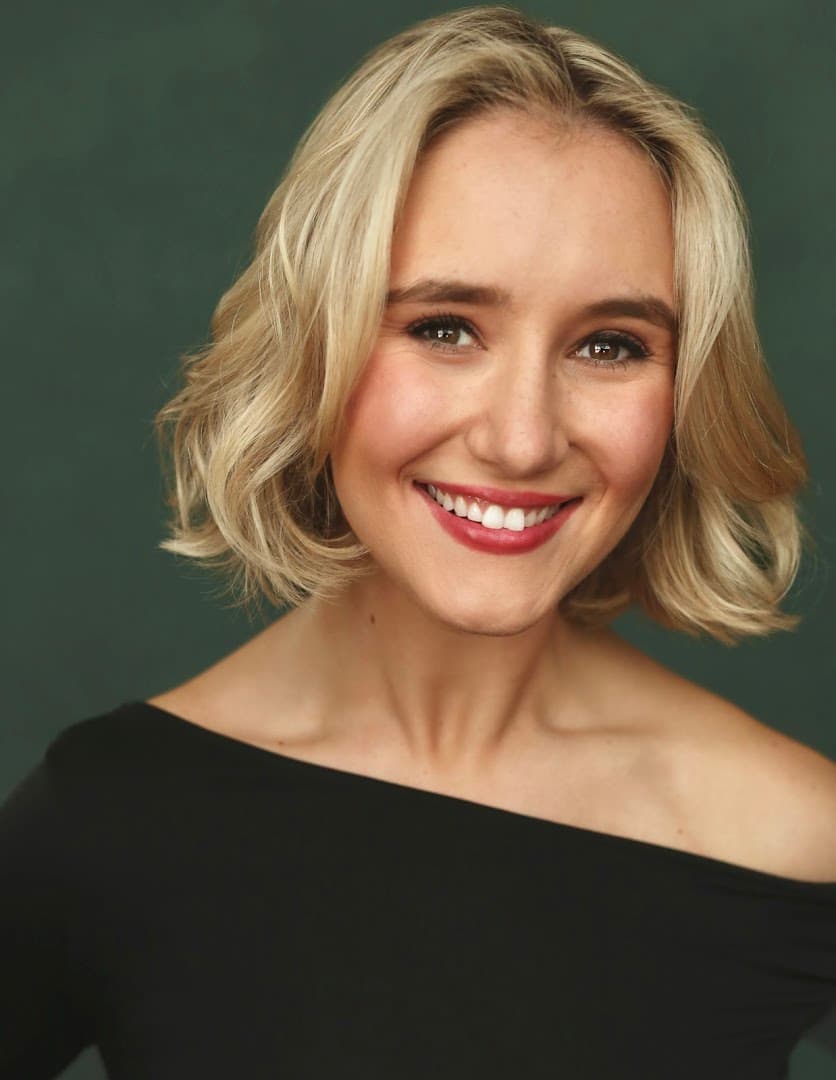 Annie Lewis actor, drama teacher, podcaster, creative collaborator 2