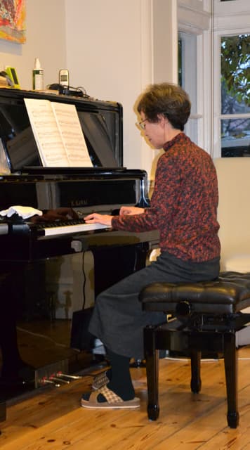 Kingston Music School (Singing Violin Viola Piano & Guitar Lessons) 5