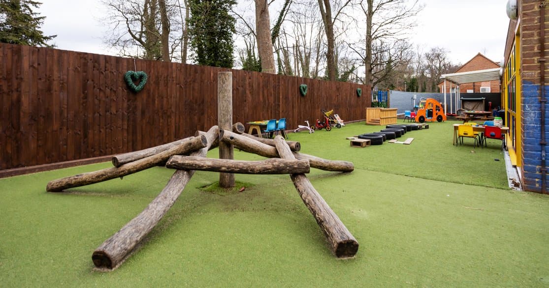 Busy Bees at Cheam Nonsuch 9