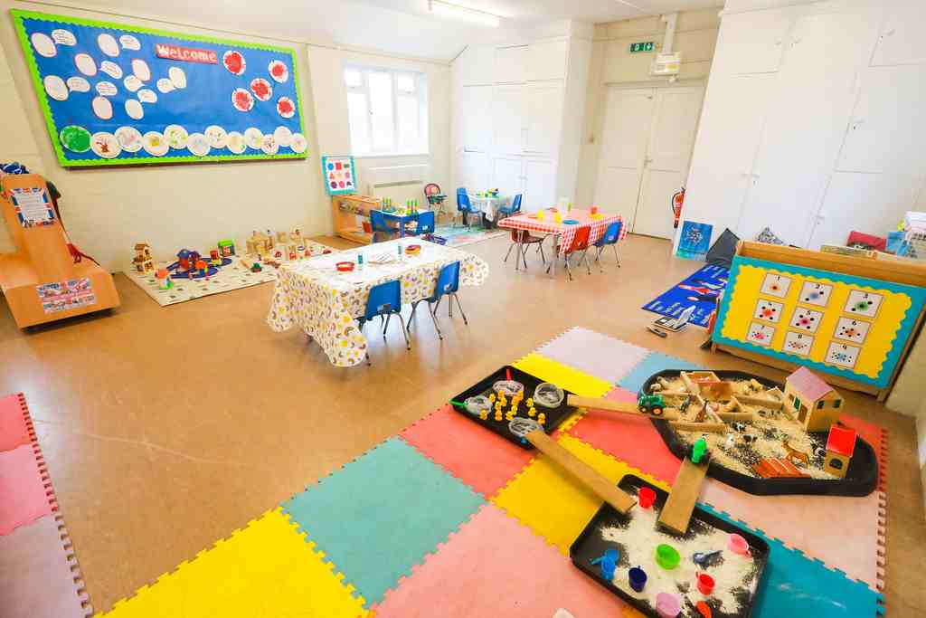 Coloured Ribbons Pre-School 10