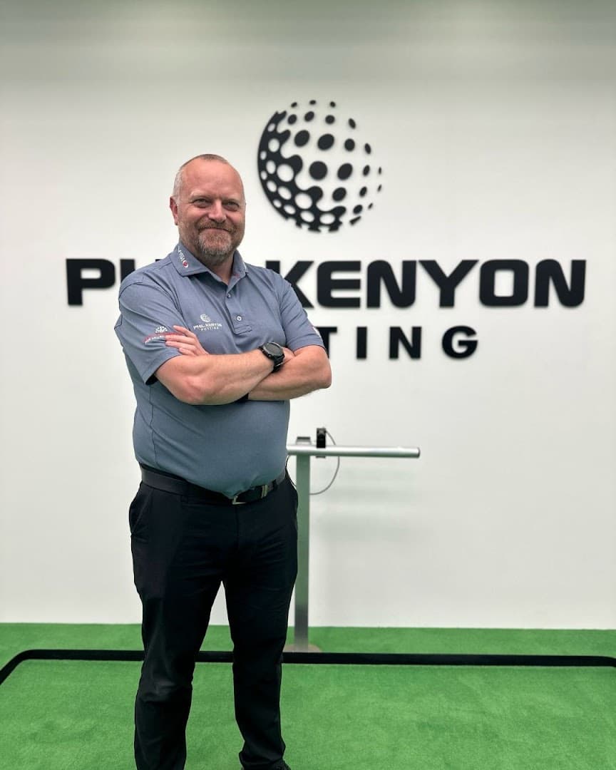 Mike Clark Putting - Sunningdale Heath 3