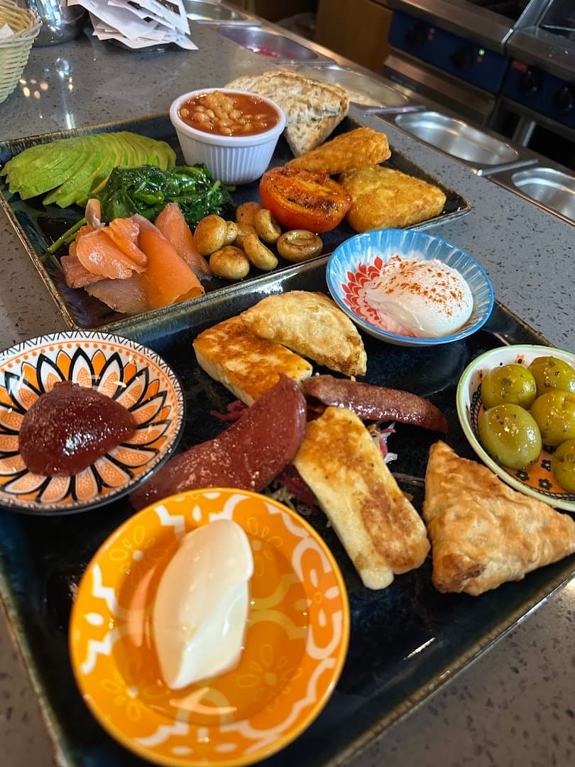 Turkuaz Restaurant Dorking 3