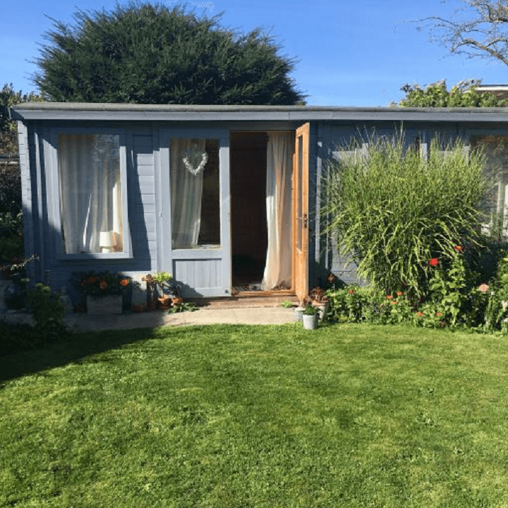 Thrive Yoga - yoga classes with Deborah Stanley