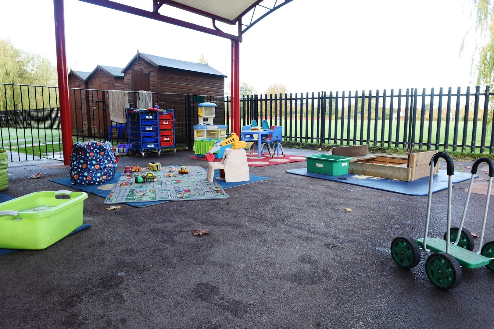 Little Angels Preschool Nursery Cobham Surrey - Outstanding! 2