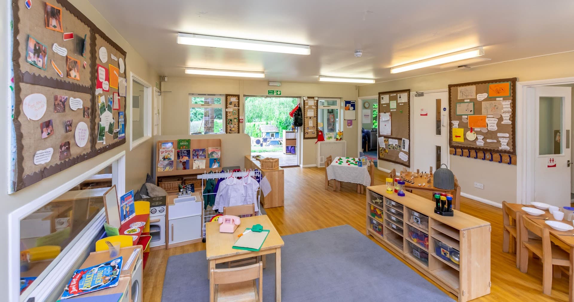 Busy Bees at Dorking Chichester Road