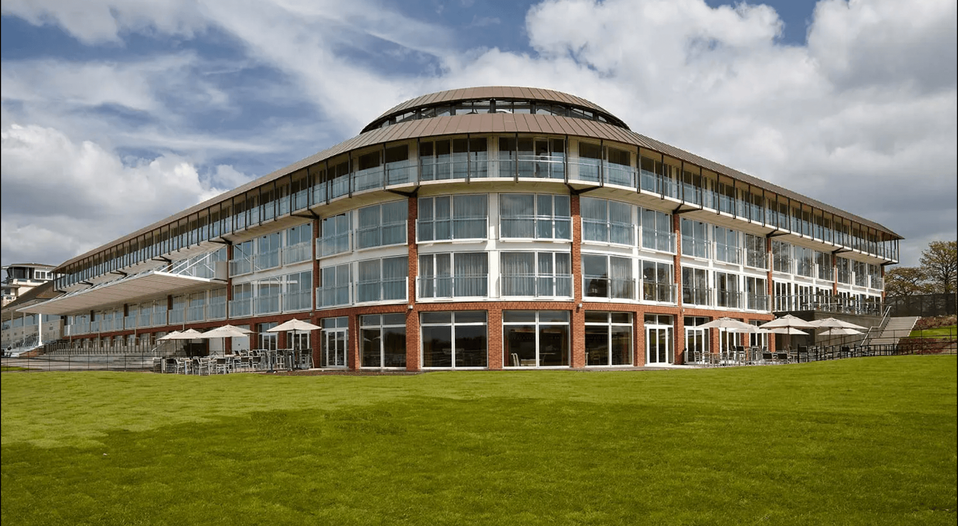 Your Venue Hire - Lingfield Park Racecourse